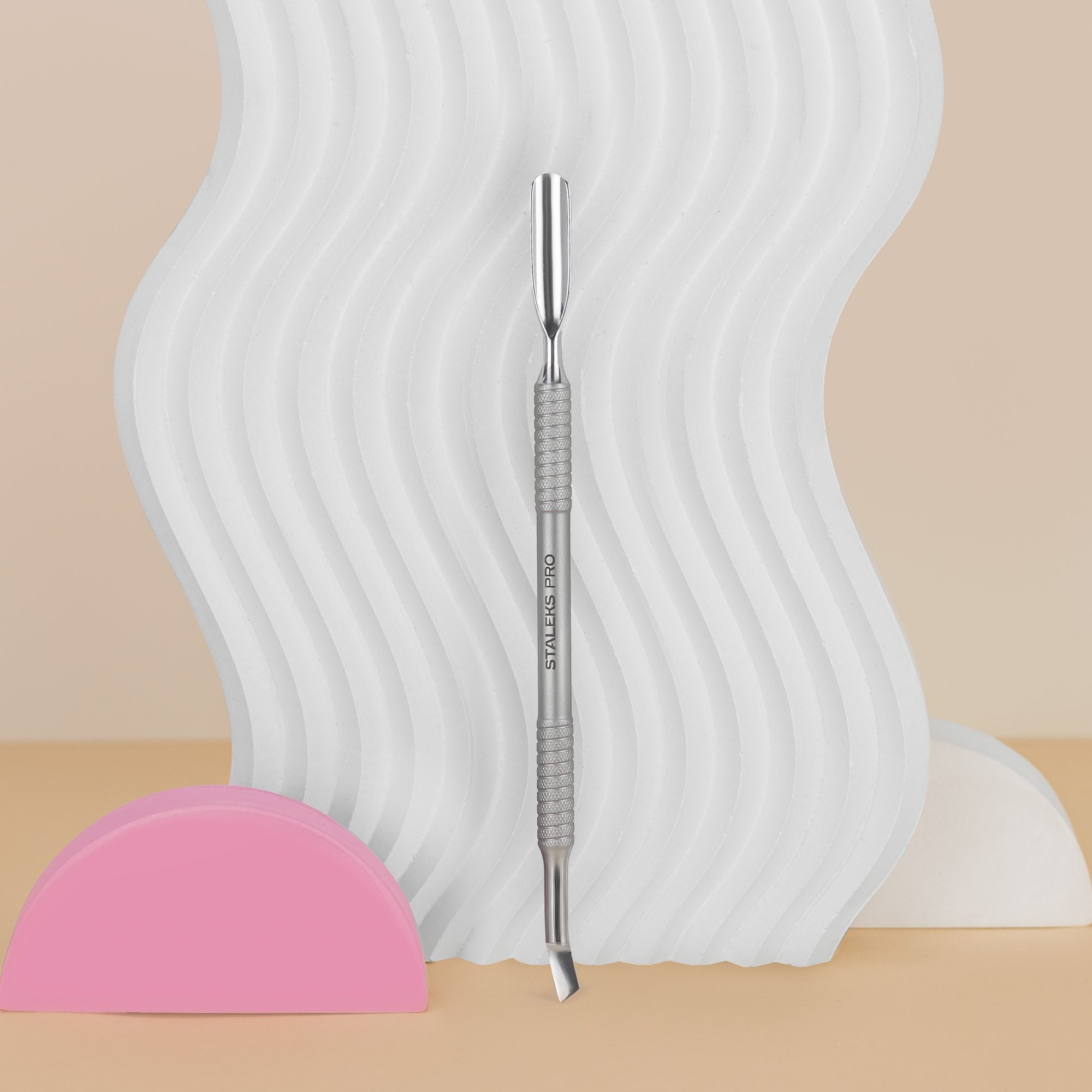Cuticle pusherSMART 50 TYPE 6 (rounded pusher and bent blade) image 0